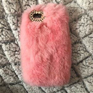 Fluffy bright pink iPhone 5/5s/5c phone case